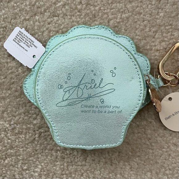 Bath & Body Works Disney Princess Ariel Coin Purse Keychain - Picture 4 of 16